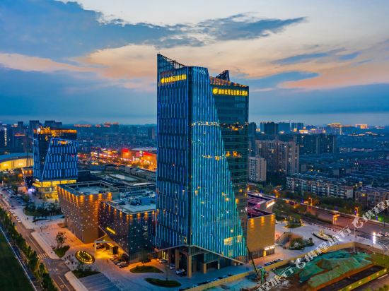 政治局會(huì)議(yì)深讀(dú)｜首提“持續鞏固房(fáng)地(dì)産市(shì)場(chǎng)穩定态勢”，樓市(shì)政策還(hái)有(yǒu)哪些(xiē)優化(huà)空(kōng)間(jiān)